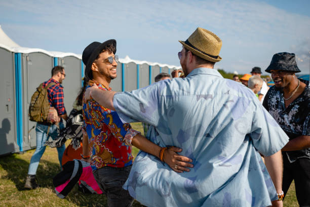 Best Affordable portable toilet rental  in Vine Grove, KY